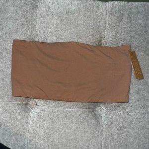 Skims bra color is sienna new size small
